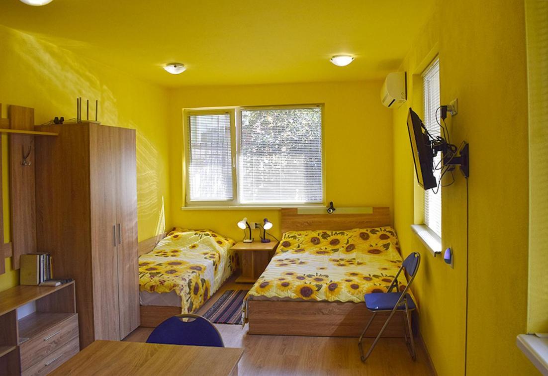Starlight Studios Burgas Extérieur photo