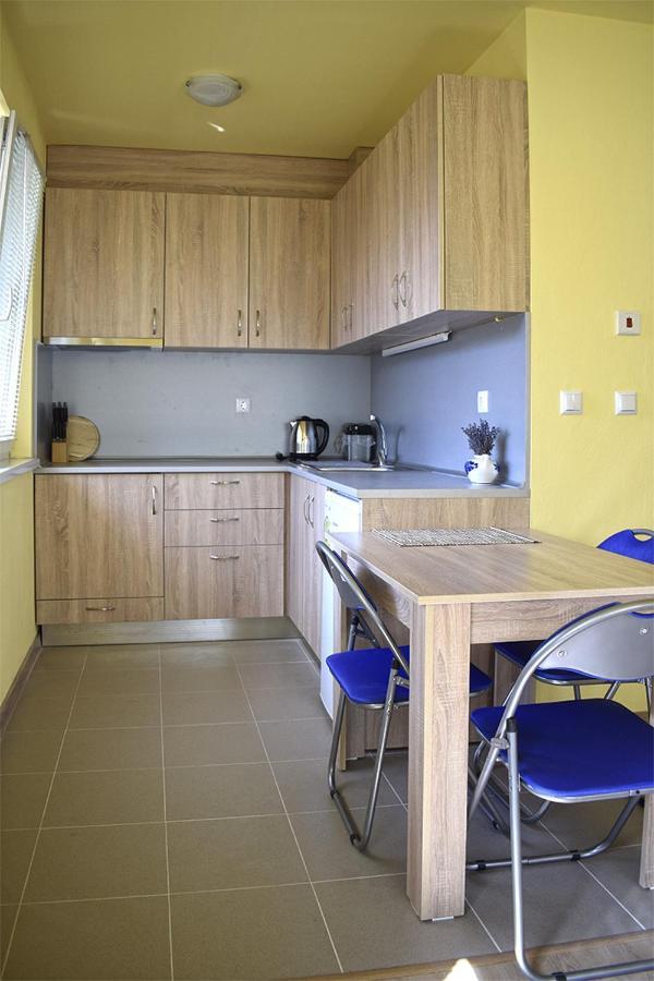 Starlight Studios Burgas Extérieur photo