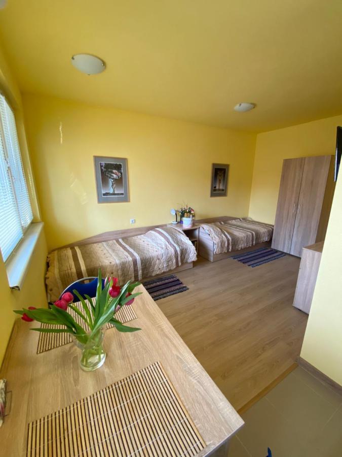 Starlight Studios Burgas Extérieur photo